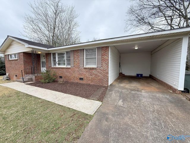 1607 Club View Drive NW, Huntsville, AL 35816