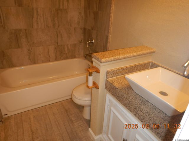 4322 Lehman Dr, Kirby, TX 78219