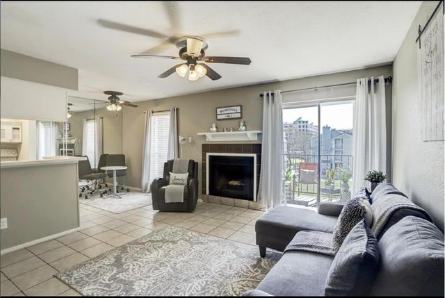 18519 Egret Bay Boulevard 1604, Webster, TX 77058