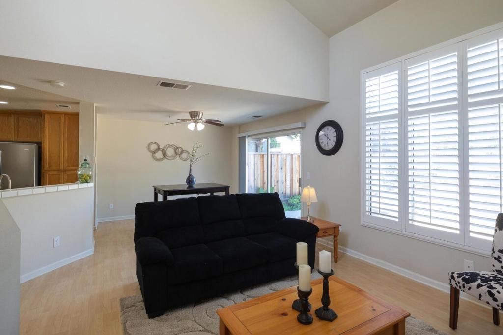 Image 16 of property listing at 15175 Via Corfinio, Morgan Hill, CA 95037