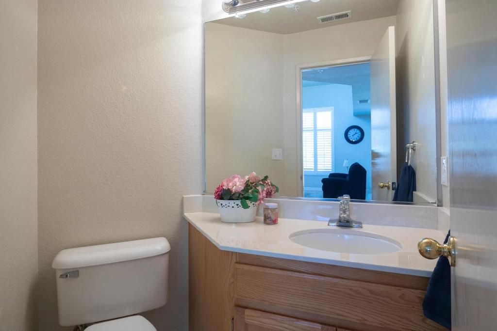 Image 37 of property listing at 15175 Via Corfinio, Morgan Hill, CA 95037
