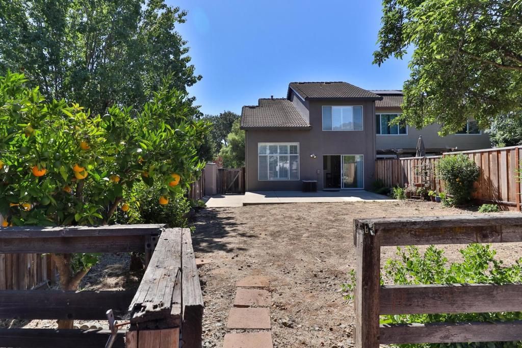 Image 44 of property listing at 15175 Via Corfinio, Morgan Hill, CA 95037