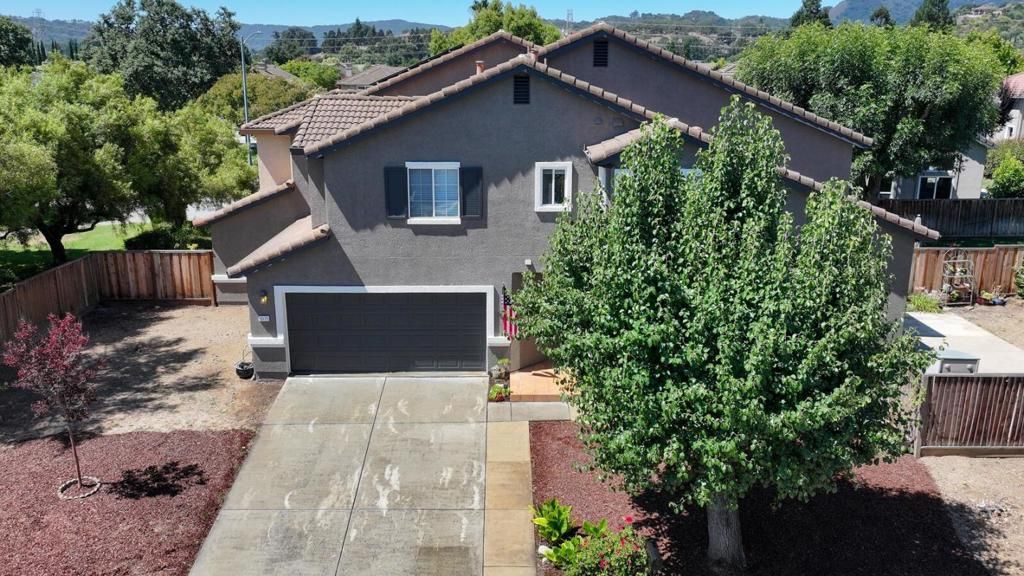 Image 54 of property listing at 15175 Via Corfinio, Morgan Hill, CA 95037