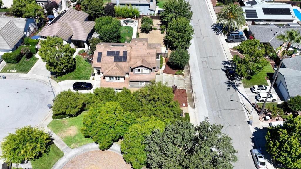 Image 55 of property listing at 15175 Via Corfinio, Morgan Hill, CA 95037