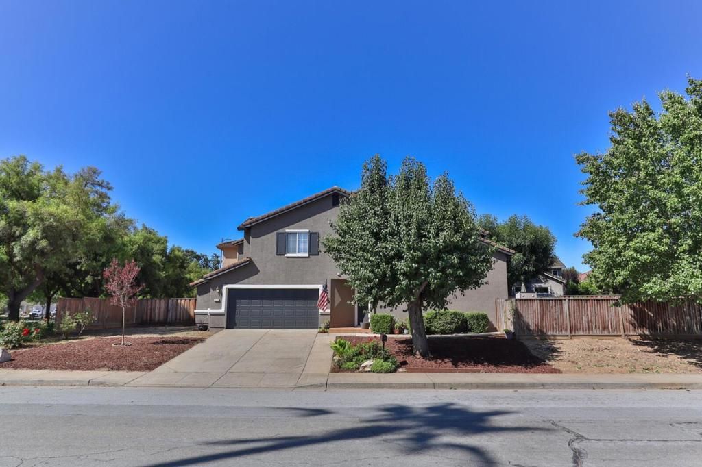 Image 57 of property listing at 15175 Via Corfinio, Morgan Hill, CA 95037
