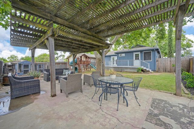 978 Harrison Ave, Lincoln, CA 95648