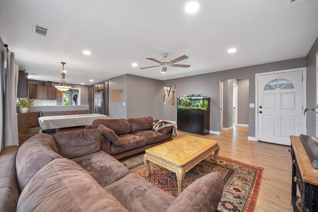 978 Harrison Ave, Lincoln, CA 95648