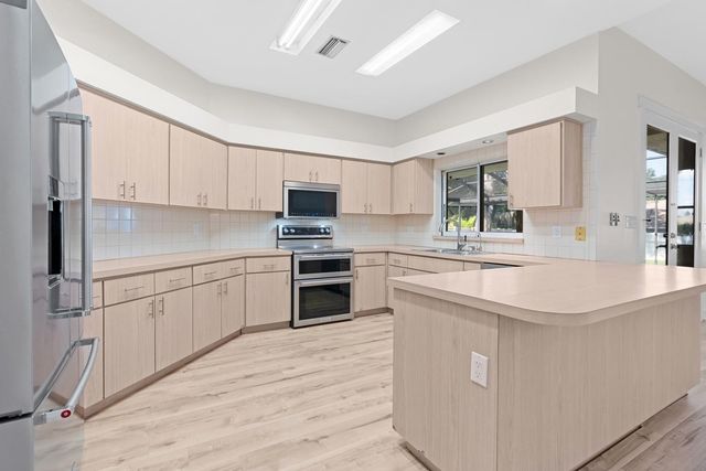 512 CAULDER PARK ROAD, Seffner, FL 33584