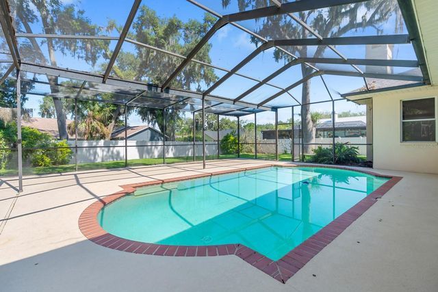 512 CAULDER PARK ROAD, Seffner, FL 33584
