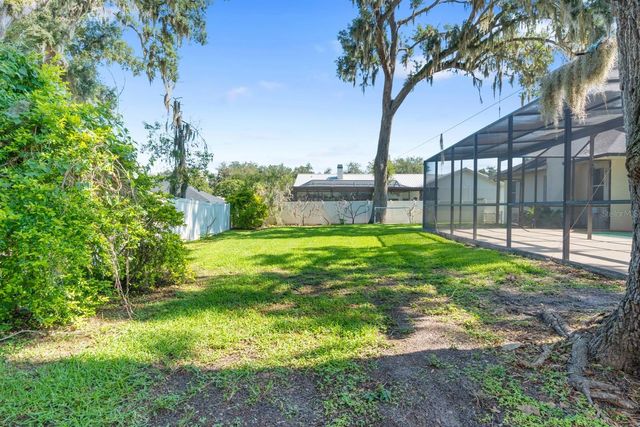 512 CAULDER PARK ROAD, Seffner, FL 33584