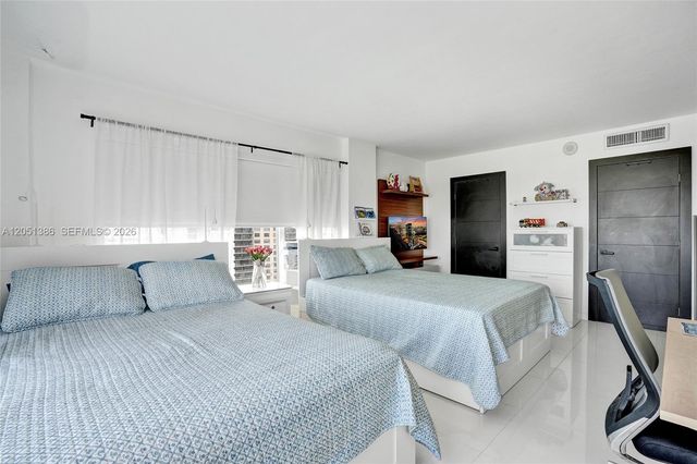11111 Biscayne Blvd 1915, Miami, FL 33181