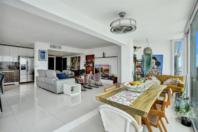 11111 Biscayne Blvd 1915, Miami, FL 33181