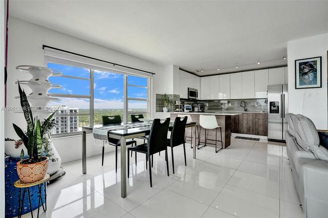 11111 Biscayne Blvd 1915, Miami, FL 33181