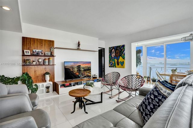 11111 Biscayne Blvd 1915, Miami, FL 33181