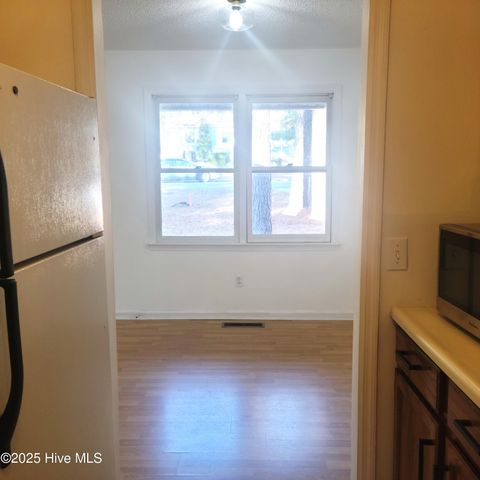 108 Chapel Greens Place, Aberdeen, NC 28315