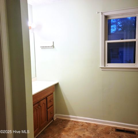 108 Chapel Greens Place, Aberdeen, NC 28315