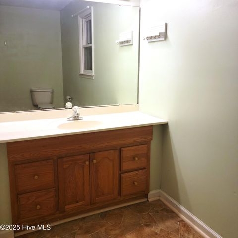 108 Chapel Greens Place, Aberdeen, NC 28315