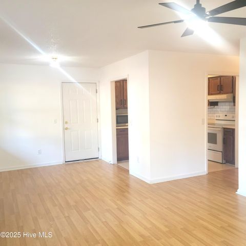 108 Chapel Greens Place, Aberdeen, NC 28315