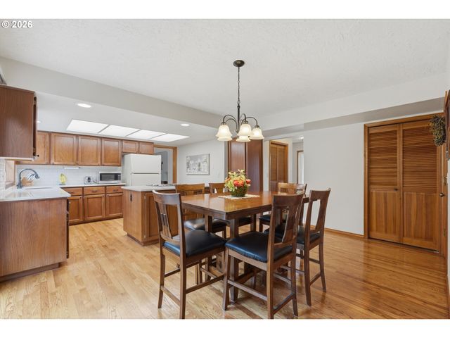 3245 Nw 166TH Ave, Beaverton, OR 97006