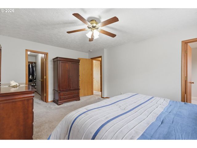 3245 Nw 166TH Ave, Beaverton, OR 97006