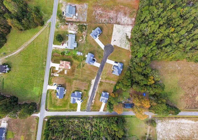 1904 Blue Bird Rd., Loris, SC 29569