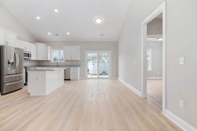 1904 Blue Bird Rd., Loris, SC 29569