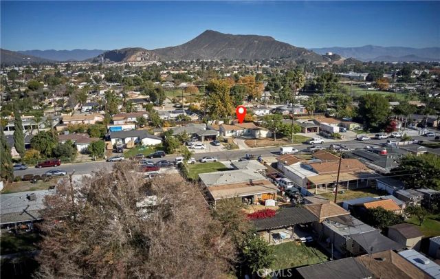 6001 De La Vista, Jurupa Valley, CA 92509