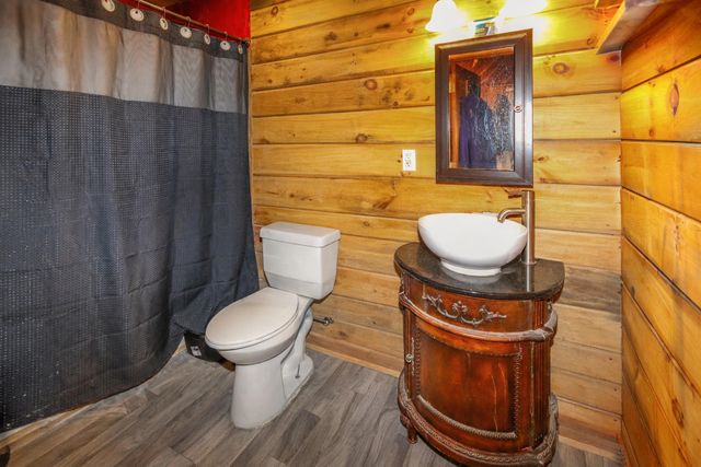 7300 Milford Road, Falmouth, KY 41040