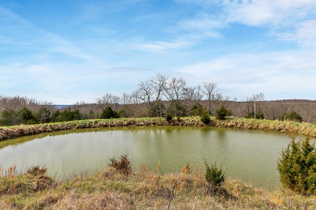 7300 Milford Road, Falmouth, KY 41040