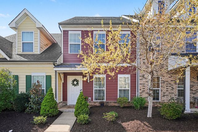 2824 Sterlingshire Dr, Murfreesboro, TN 37128