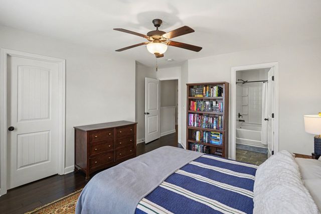 2824 Sterlingshire Dr, Murfreesboro, TN 37128