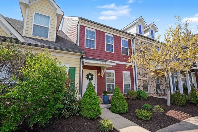 2824 Sterlingshire Dr, Murfreesboro, TN 37128