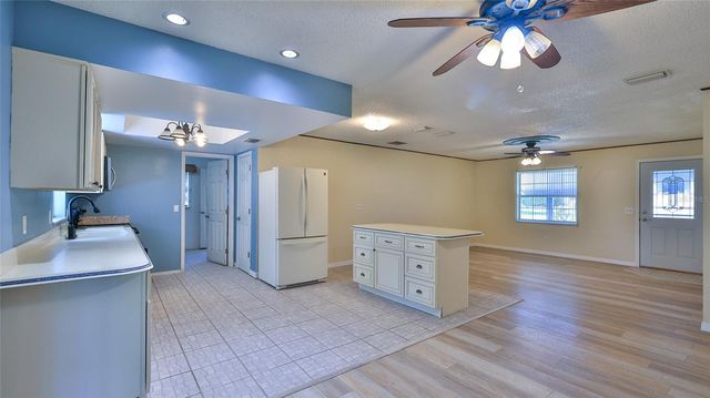 1915 UMBRELLA TREE DRIVE, Edgewater, FL 32141