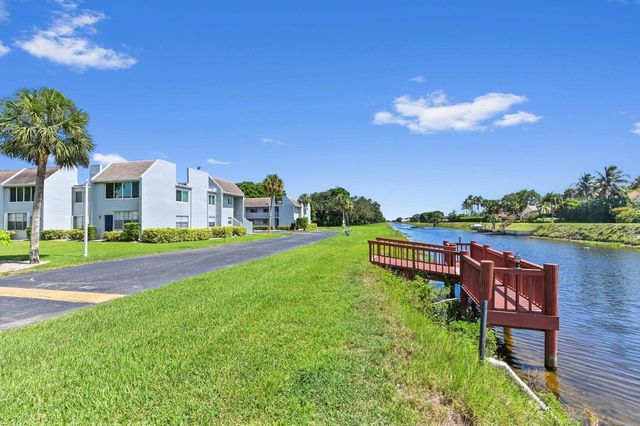 2940 SW 22nd Avenue 702, Delray Beach, FL 33445