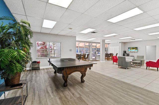 2940 SW 22nd Avenue 702, Delray Beach, FL 33445