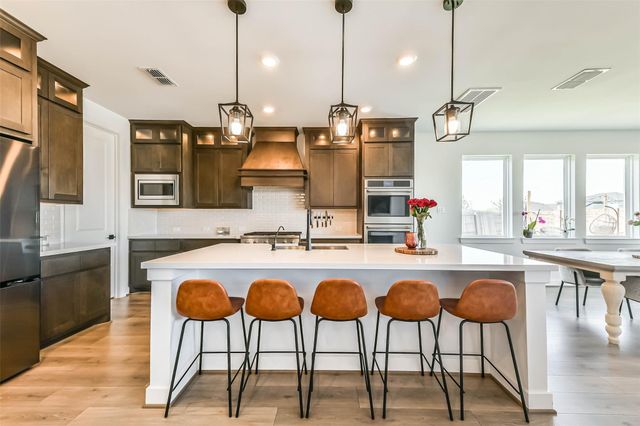 1612 Dayton Ridge Circle, Friendswood, TX 77546