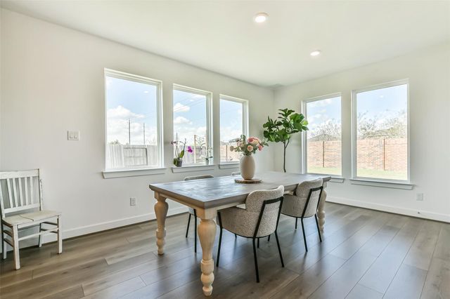 1612 Dayton Ridge Circle, Friendswood, TX 77546