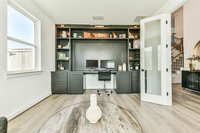 1612 Dayton Ridge Circle, Friendswood, TX 77546