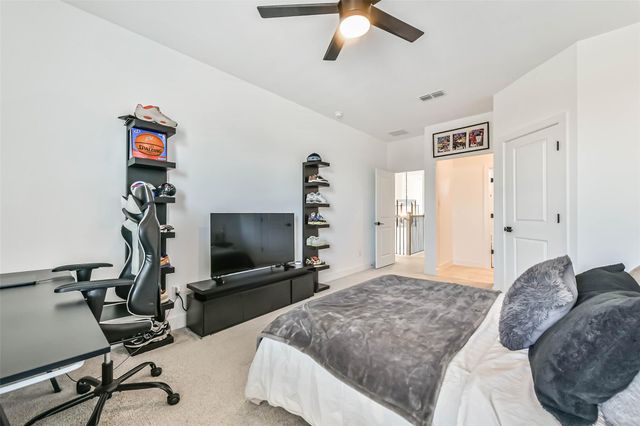 1612 Dayton Ridge Circle, Friendswood, TX 77546