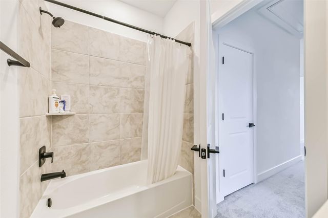 1612 Dayton Ridge Circle, Friendswood, TX 77546