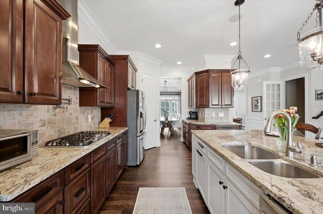 41704 BLOOMFIELD PATH ST, Ashburn, VA 20148