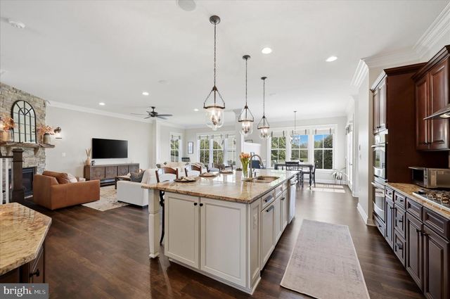 41704 BLOOMFIELD PATH ST, Ashburn, VA 20148