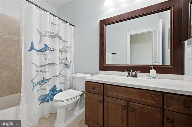 41704 BLOOMFIELD PATH ST, Ashburn, VA 20148