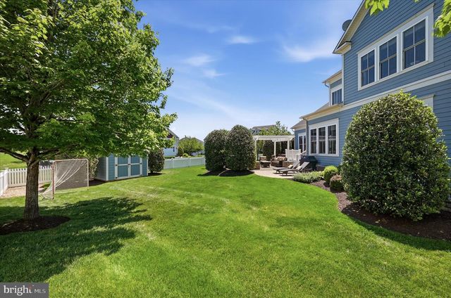 41704 BLOOMFIELD PATH ST, Ashburn, VA 20148