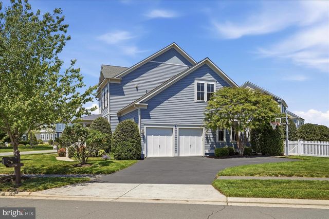 41704 BLOOMFIELD PATH ST, Ashburn, VA 20148