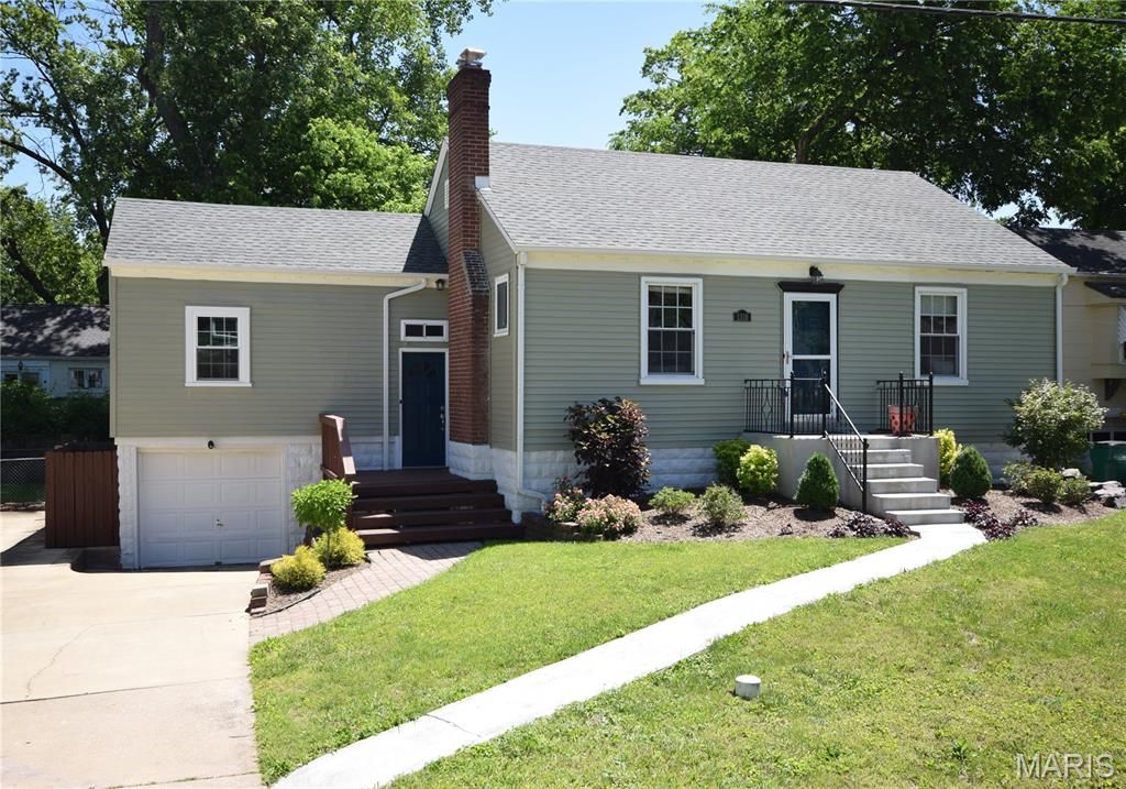 1316 Belton Avenue, Webster Groves, MO 63119