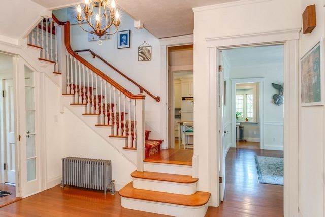 116 Pleasant St, Holyoke, MA 01040