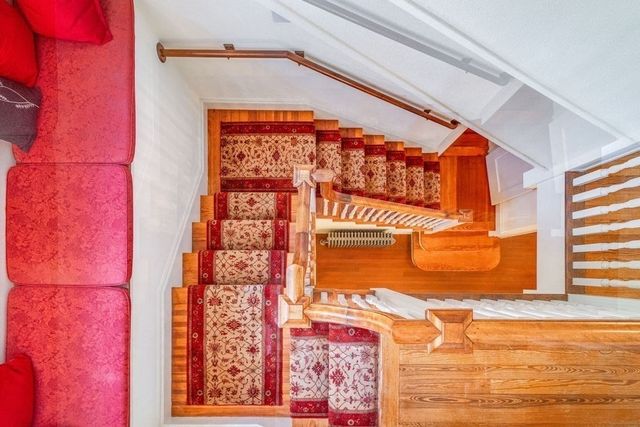 116 Pleasant St, Holyoke, MA 01040