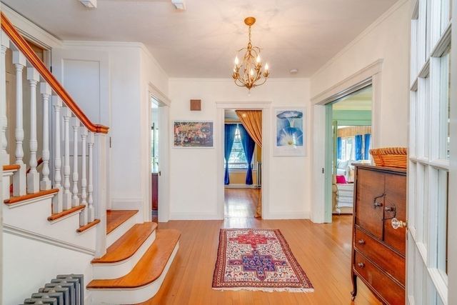 116 Pleasant St, Holyoke, MA 01040