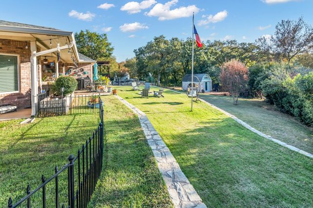 5411 Corto Drive, De Cordova, TX 76049